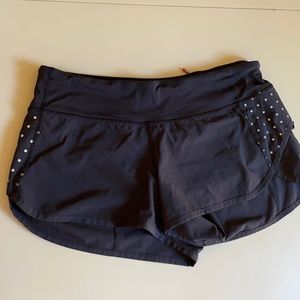 Lululemon speed up low rise shorts